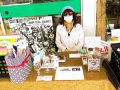 Laura Grimshaw and her art booth at IBD.