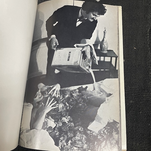 Crackers (1969, first edition) - Image 3